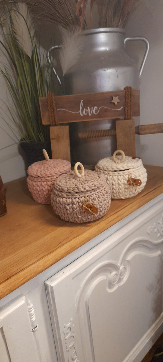 Panier avec couvercle